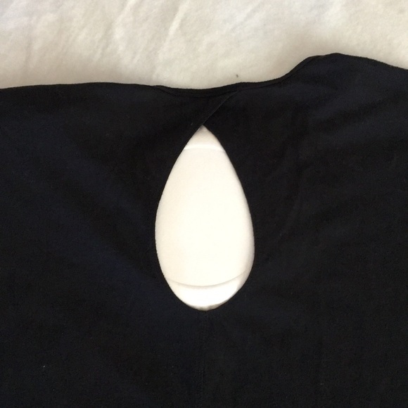 An old nave t- shirt size kids xl (14) - Picture 2 of 2